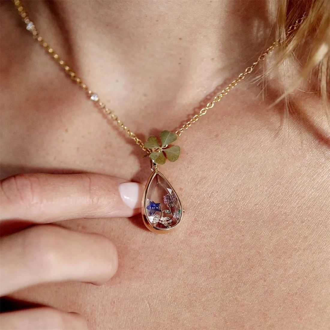 Collar Charms VEYRA